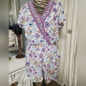 BEPOP pink /white floral romper (L